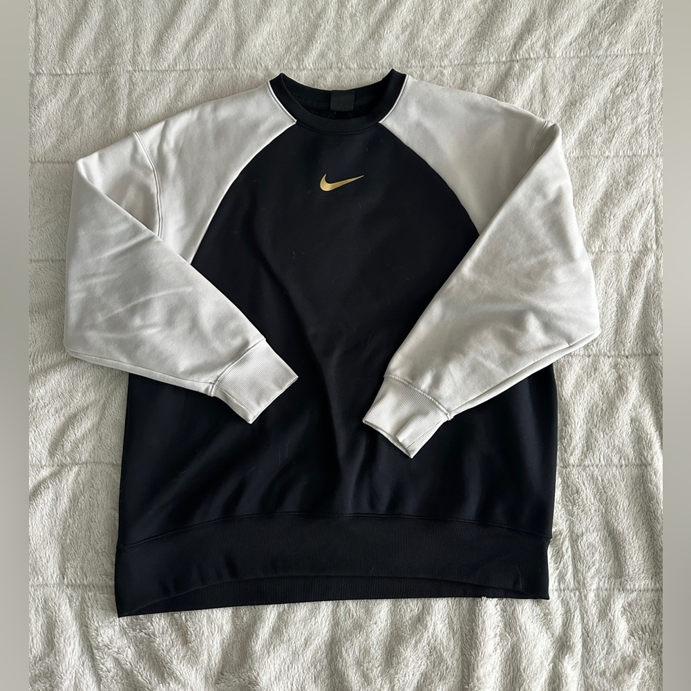 Nike Therma Fit Loose Fit Crew Neck Sweatshirt size Large